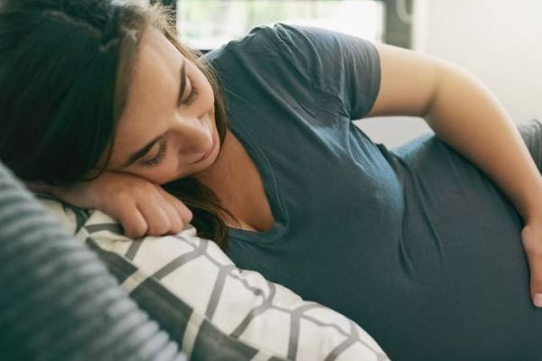 怀孕后睡不好怎么办 怀孕后睡不好的解决方法 怀孕后睡不好的原因