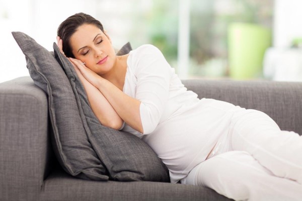 怀孕整夜都睡不好，怀孕中期怎么缓解腰疼？
